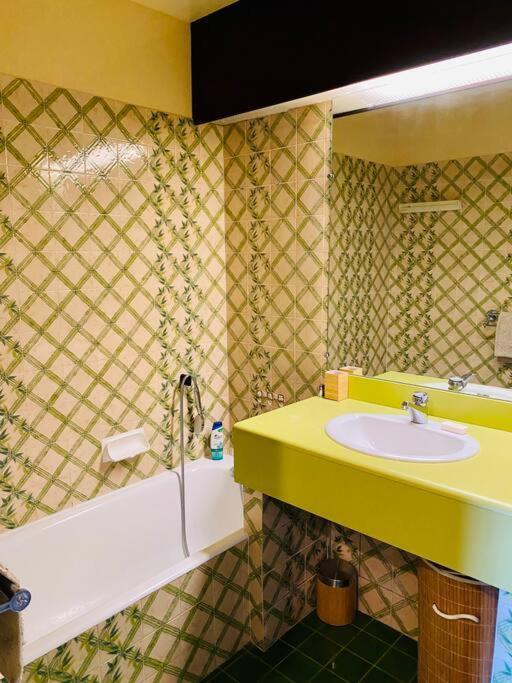 Le Marine 4 Apartment Коголен Екстериор снимка